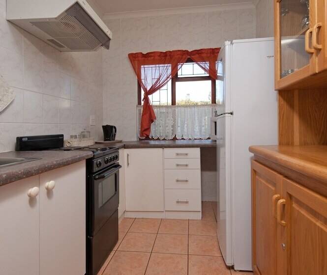 펜션 Brown Jug Guest House