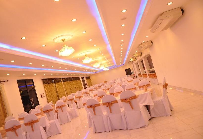 פנסיון Centauria City