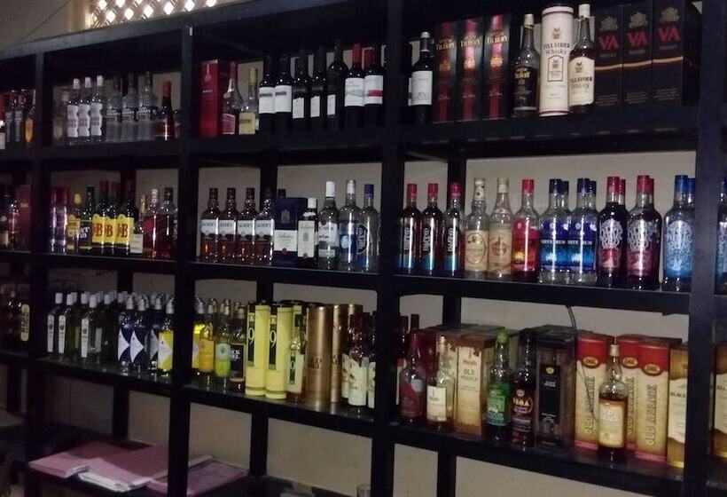 פנסיון Centauria City