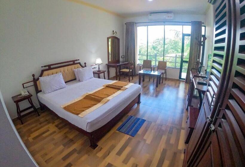 פנסיון Centauria City