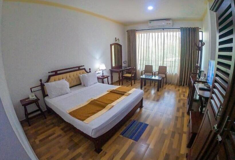 פנסיון Centauria City