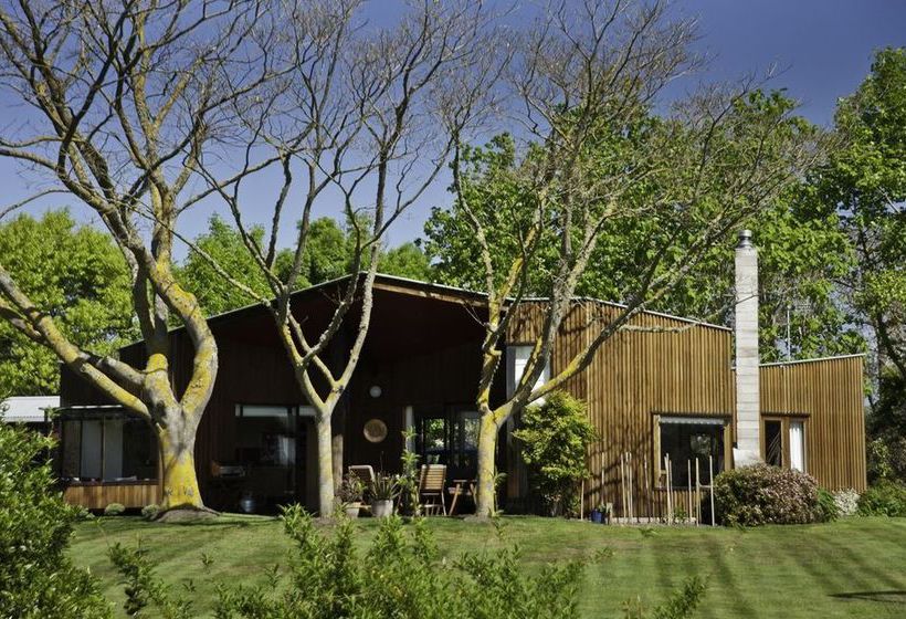 פנסיון John's House