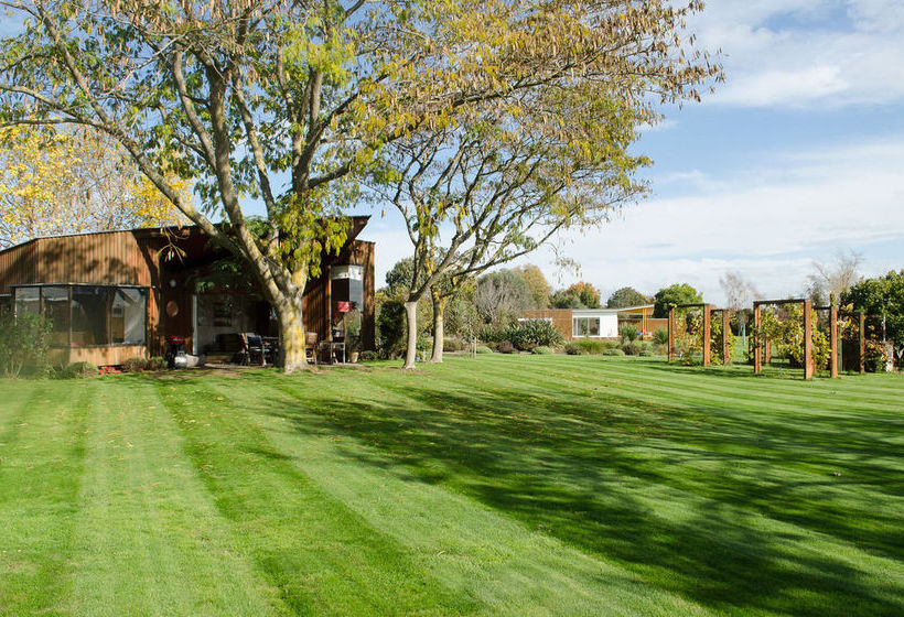 פנסיון John's House