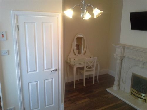 Пансион Redroofs