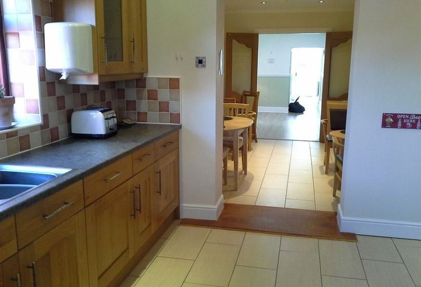 Пансион Redroofs