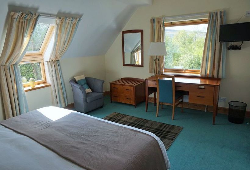 Пансион Stronavaich Cairngorm Guest House