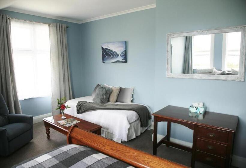 پانسیون The Gables B&b