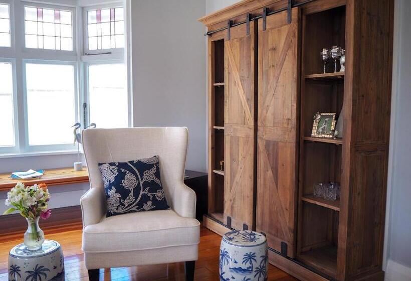 پانسیون The Gables B&b