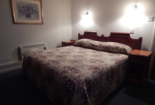 膳宿费 The Lyndhurst Jersey