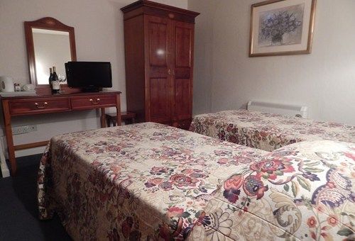 膳宿费 The Lyndhurst Jersey