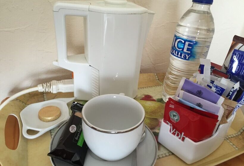 펜션 The Northdale Hotel Ltd