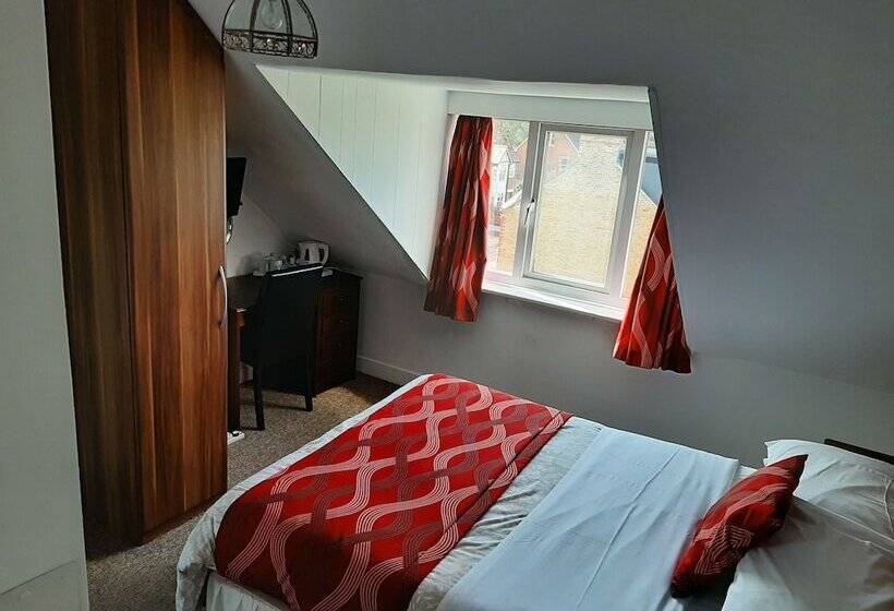 Пансион The Sportsview Guest House