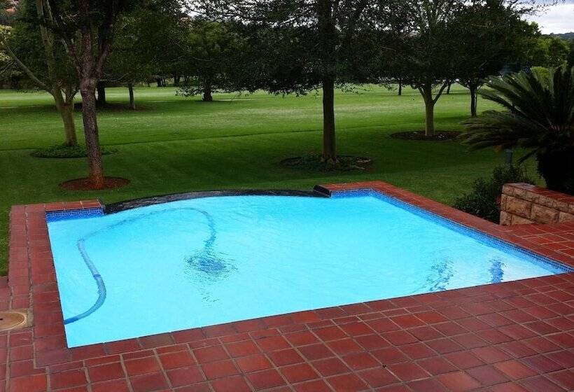 膳宿费 The Woodpecker Inn