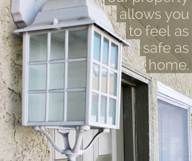 فندق على الطريق The Ramona Inn