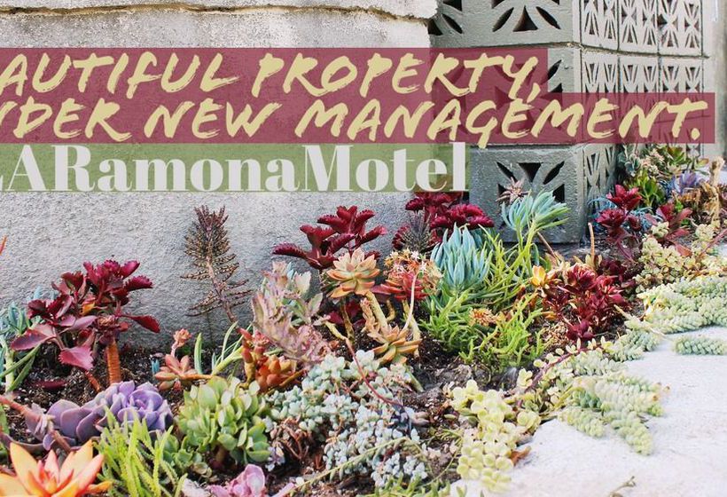 فندق على الطريق The Ramona Inn