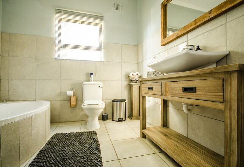 Reflections Guest Farm