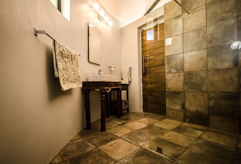 Reflections Guest Farm