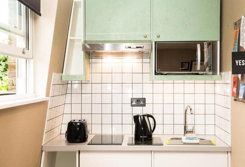 Room2 Hammersmith Townhouse