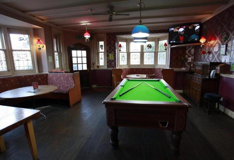 Общежитие Heathrow Stay