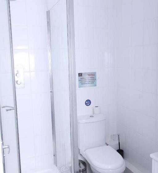 Общежитие Heathrow Stay