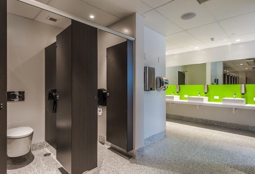 هاستل Lylo Christchurch