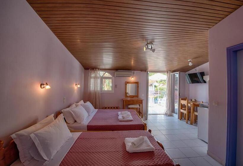 Anemos Studios & Apartments