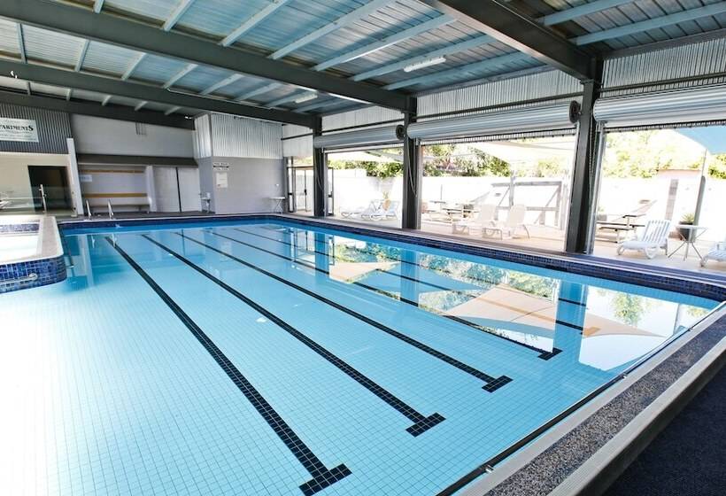 Aquarius Apartments And Cabins