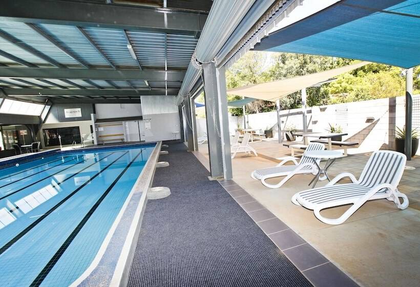 Aquarius Apartments And Cabins