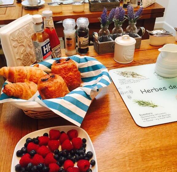 Avon Beach Bed & Breakfast