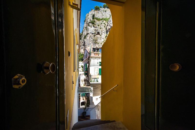 Bed and Breakfast Amalfi Luxury House