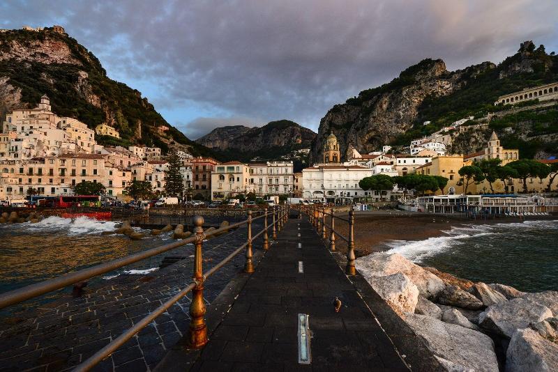 تختخواب و صبحانه Amalfi Luxury House