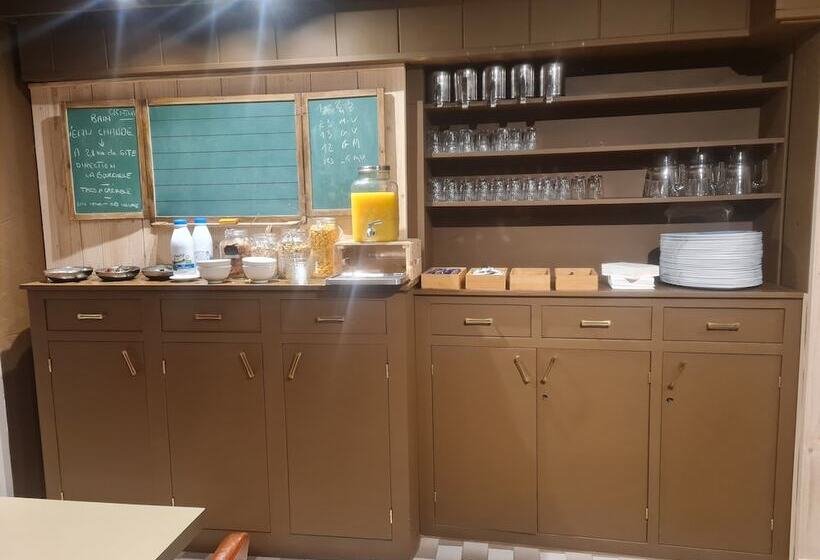 مبيت وإفطار Hébergement Artense