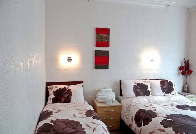 تختخواب و صبحانه Jasmine Guest House