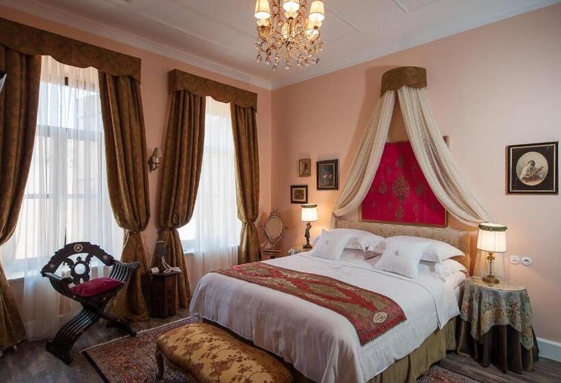 تختخواب و صبحانه La Maison Ottomane