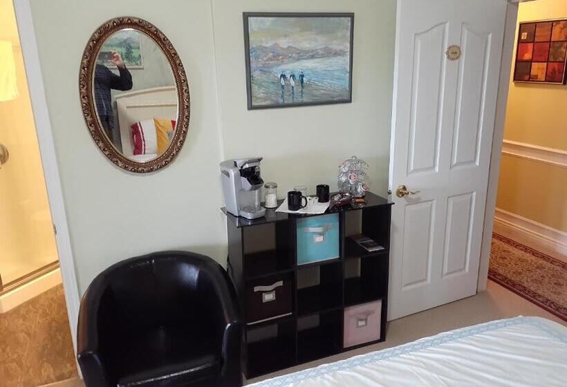 تختخواب و صبحانه Rae Leigh Heights Bnb