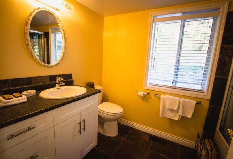 تختخواب و صبحانه Rae Leigh Heights Bnb