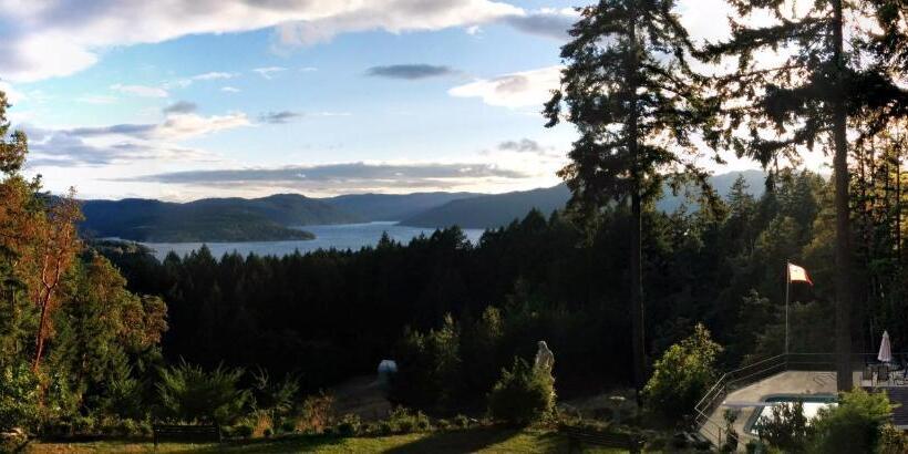 تختخواب و صبحانه Rae Leigh Heights Bnb