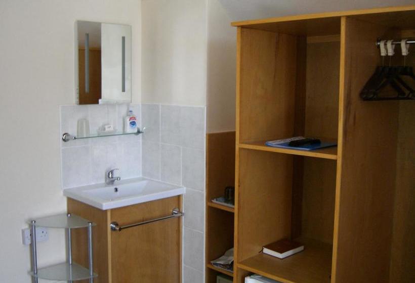 민박 Spindrift Guest House  Adults Only