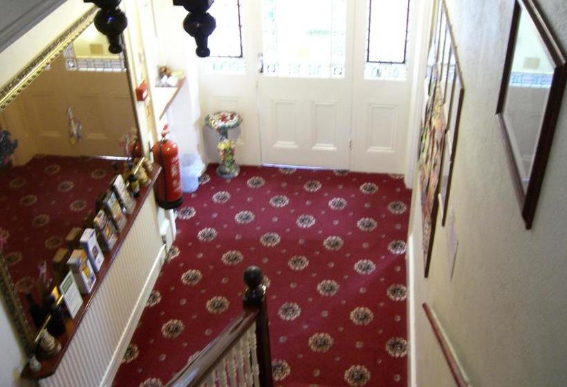 민박 Spindrift Guest House  Adults Only