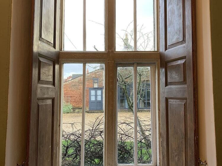 مبيت وإفطار The Old Parsonage