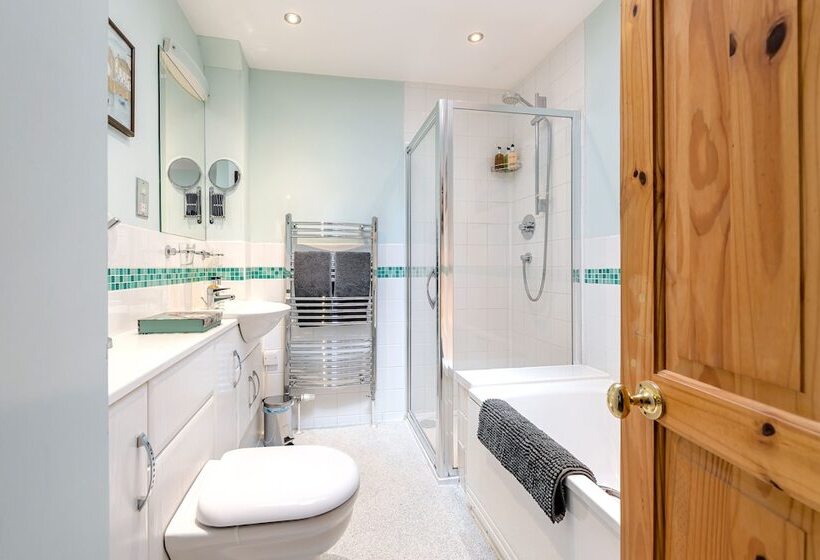 مبيت وإفطار The Old Parsonage