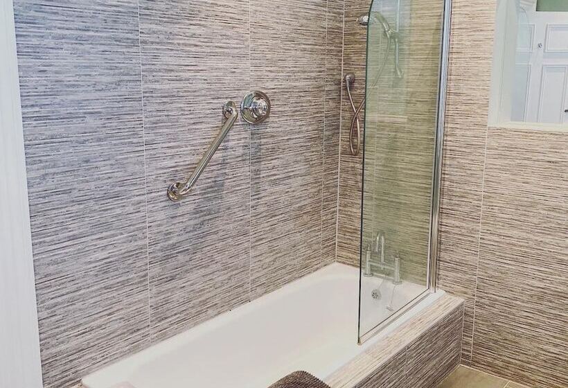 مبيت وإفطار The Old Parsonage