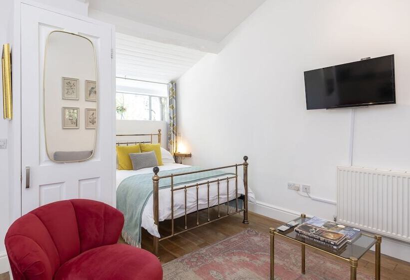 مبيت وإفطار The Old Parsonage