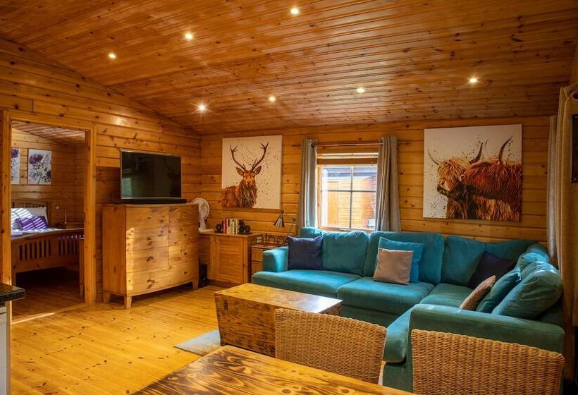 Bed and Breakfast The Steadings Log Cabins