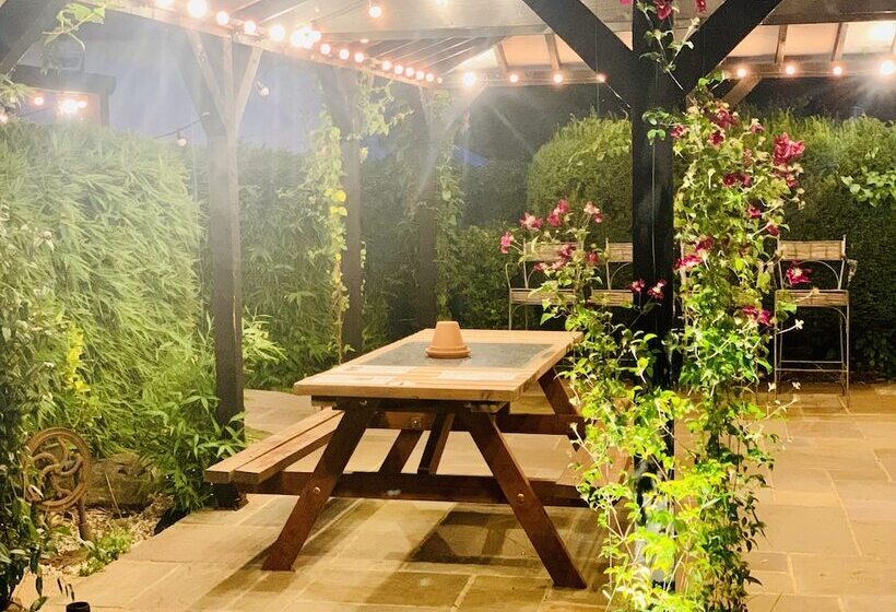 住宿加早餐 The Wheatsheaf