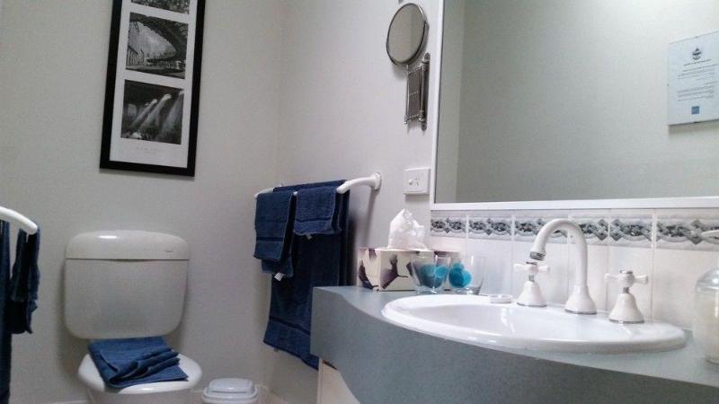 Bellevue Bed & Breakfast