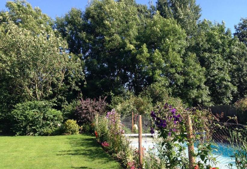 Castle Farmhouse Bed And Breakfast