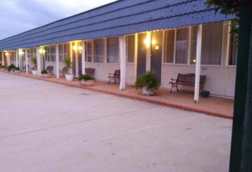 City Park Motel And Apartments