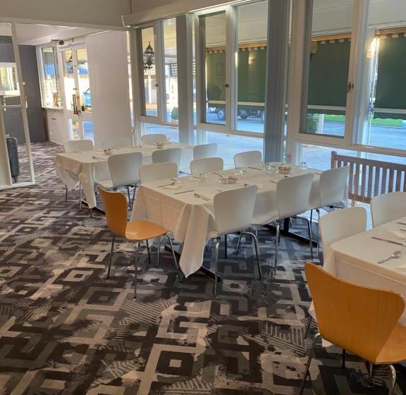 City Park Motel And Apartments