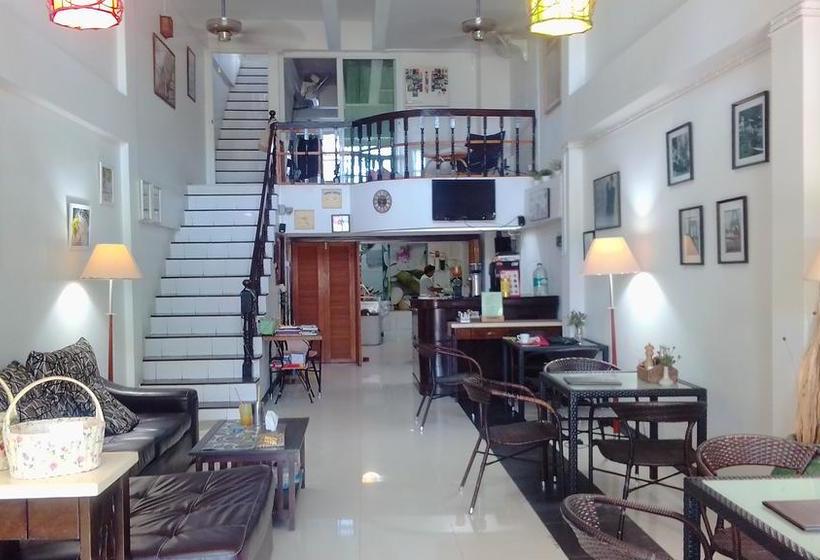 Corner Cafe Bed And Breakfast